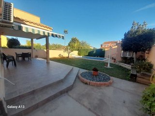 Chalet en venta en Riba-roja de Túria