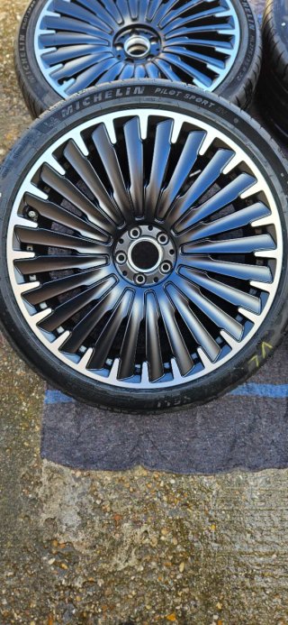 Llantas 22 AMG EQS Originales Mercedes