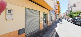Local comercial en venta en Plaza de Toros - Santa Rita en Almería