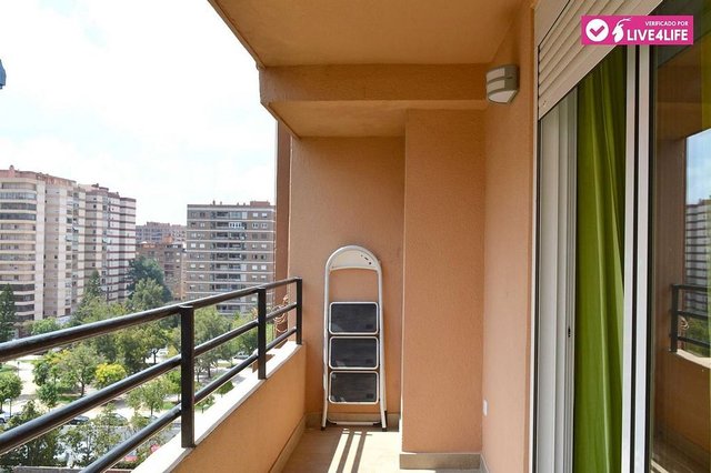 Piso en alquiler en Ciutat Jardí en Valencia - Imagen 8