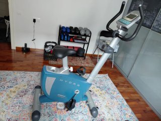 Bicicleta Estática BH Hydra