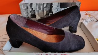 Zapatos de tacón negros de mujer