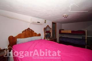Chalet en venta en Urbanizaciones en Llíria