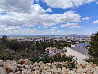 Terreno en venta en Zona Urbanizaciones en Alzira
