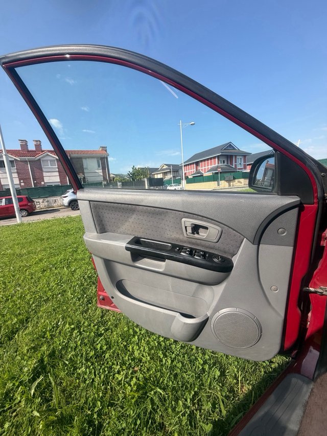 OPORTUNIDA!Kia Carens 2.0 CRDI 113CV • Año 2006 •