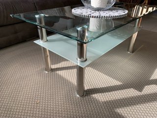 Mesa de centro cristal y metal