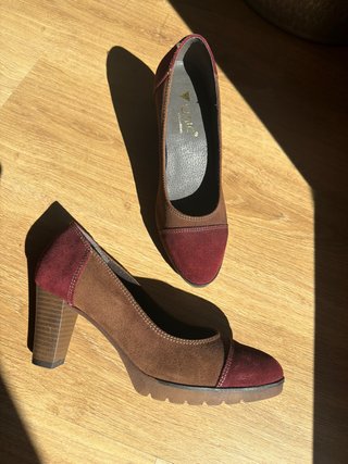 Zapatos de piel ante hechos a mano en Mallorca