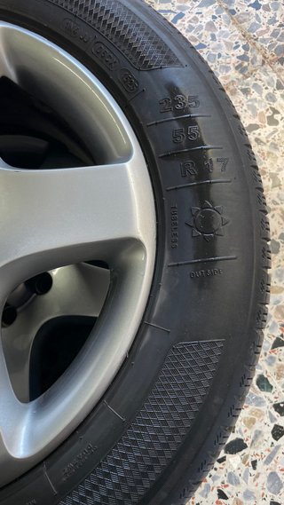 Llantas Volkswagen seminuevas con neumáticos