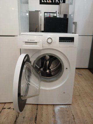 Nevera Electrolux y Lavadora Bosch