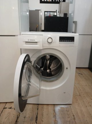 Nevera Electrolux y Lavadora Bosch