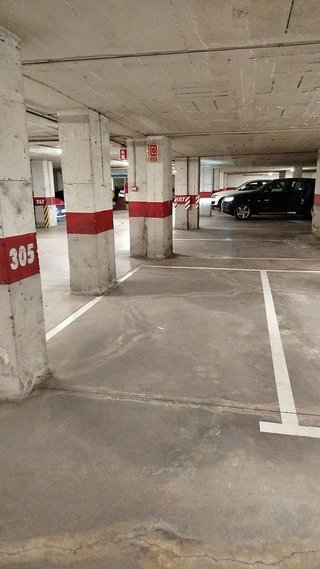 Garaje en venta en Eixample Sud – Migdia en Girona