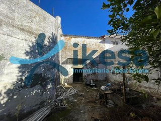 Casa adosada en venta en Pilas