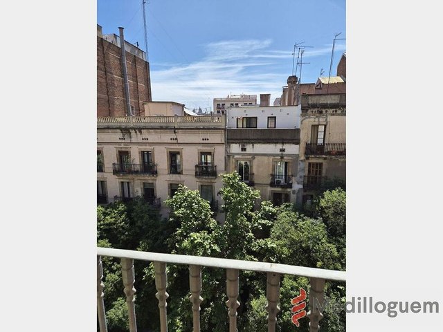 Piso en alquiler en Sant Antoni en Barcelona - Imagen 4