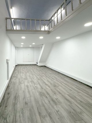 Local comercial en alquiler en Ensanche en Coruña (A)