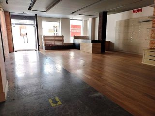 Local comercial en alquiler en Areal – Zona Centro en Vigo