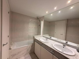 Piso en alquiler en La Maternitat i Sant Ramon en Barcelona - Imagen 30