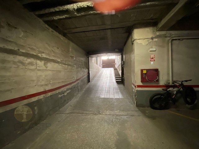 Garaje en venta en El Parc i la Llacuna del Poblenou en Barcelona - Imagen 3