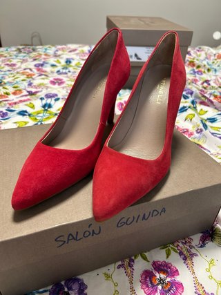 Zapatos de tacón Martinelli rojos ante