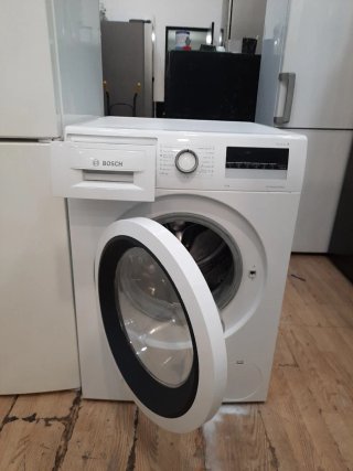 Nevera Electrolux y Lavadora Bosch