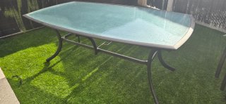 Mesa de exterior cristal y metal ligera