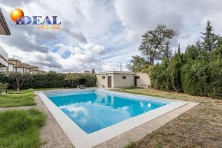 Chalet en venta en Cájar