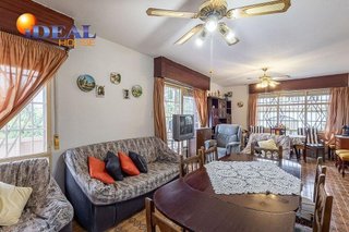 Chalet en venta en Cájar
