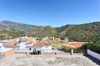 Casa adosada en venta en Benahavís