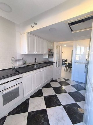 Piso en alquiler en Playamar en Torremolinos