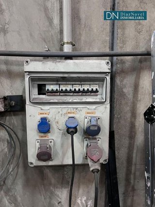 Nave industrial en venta en Churriana en Málaga
