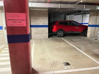 Garaje en alquiler en Sant Andreu de Palomar en Barcelona - Imagen 3
