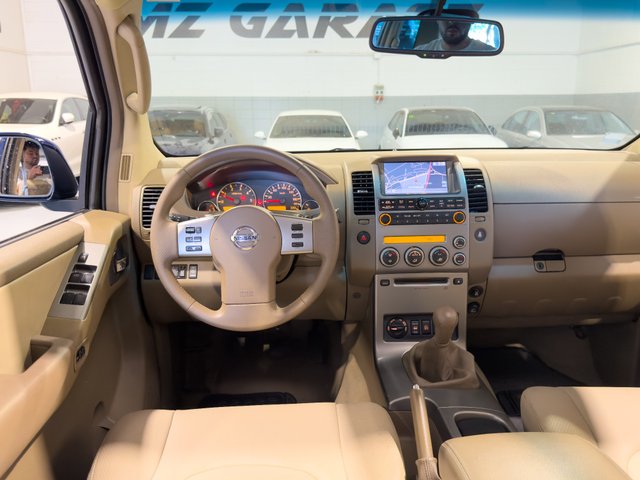 Nissan Pathfinder 2.5 dCi 7 plazas manual full