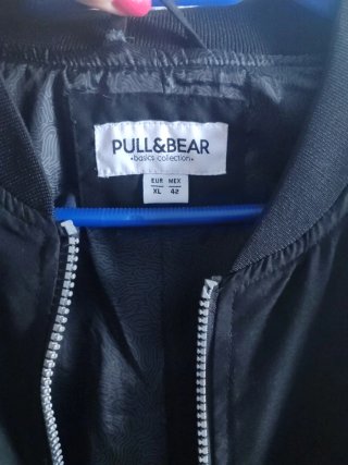 Chaqueta bomber Pull&Bear negra Talla M