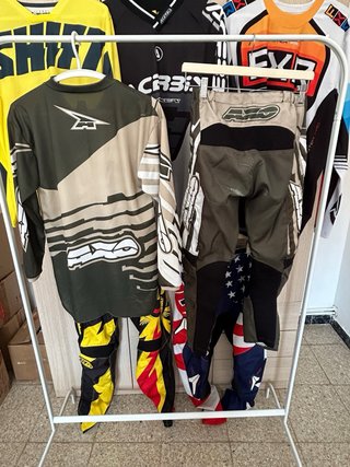 Equipación Motocross AXO Talla S