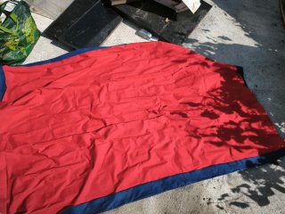 Colchoneta hinchable y lona de suelo