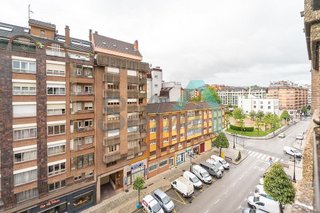 Piso en alquiler en Tenderina Alta - Fozaneldi en Oviedo
