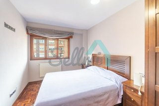Piso en alquiler en Tenderina Alta - Fozaneldi en Oviedo