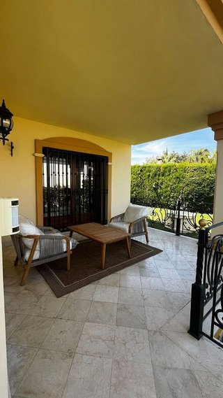 Chalet en alquiler en Elviria en Marbella