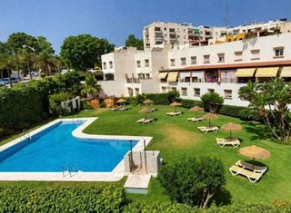Piso en alquiler en Playamar en Torremolinos