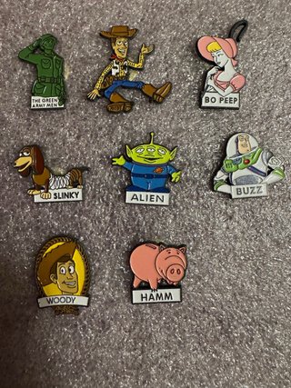 Pins Toy Story