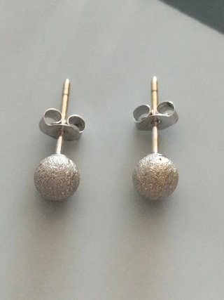 Pendientes Oro Blanco Unisex Bolas Mate nuevos