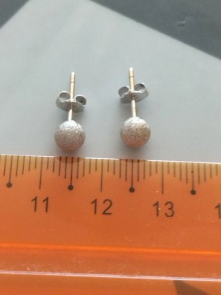Pendientes Oro Blanco Unisex Bolas Mate nuevos
