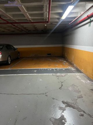 Garaje en alquiler en Centro en Logroño