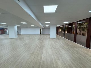 Oficina en alquiler en La Dreta de l'Eixample en Barcelona - Imagen 32