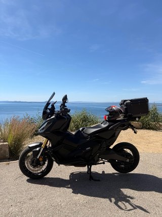 Honda X-ADV 2024 Negra