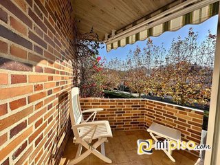 Casa adosada en venta en Carlos V en Laredo