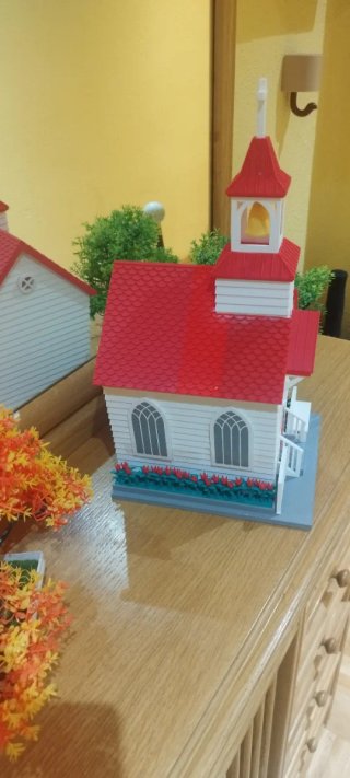 Casa de dios para pájaros o para ser decorativos