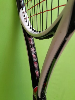 Raqueta de Tenis Wilson k six one lite.
