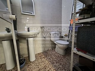 Local comercial en venta en Lucena