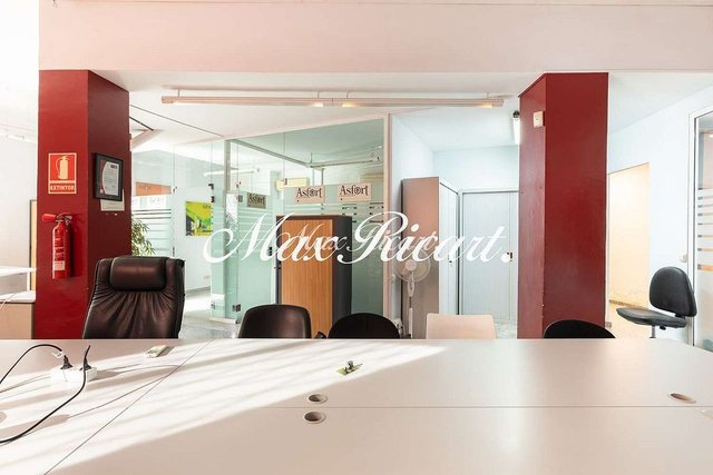 Local comercial en venta en Sants-Badal en Barcelona - Imagen 5