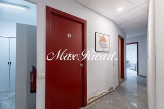 Local comercial en venta en Sants-Badal en Barcelona - Imagen 38